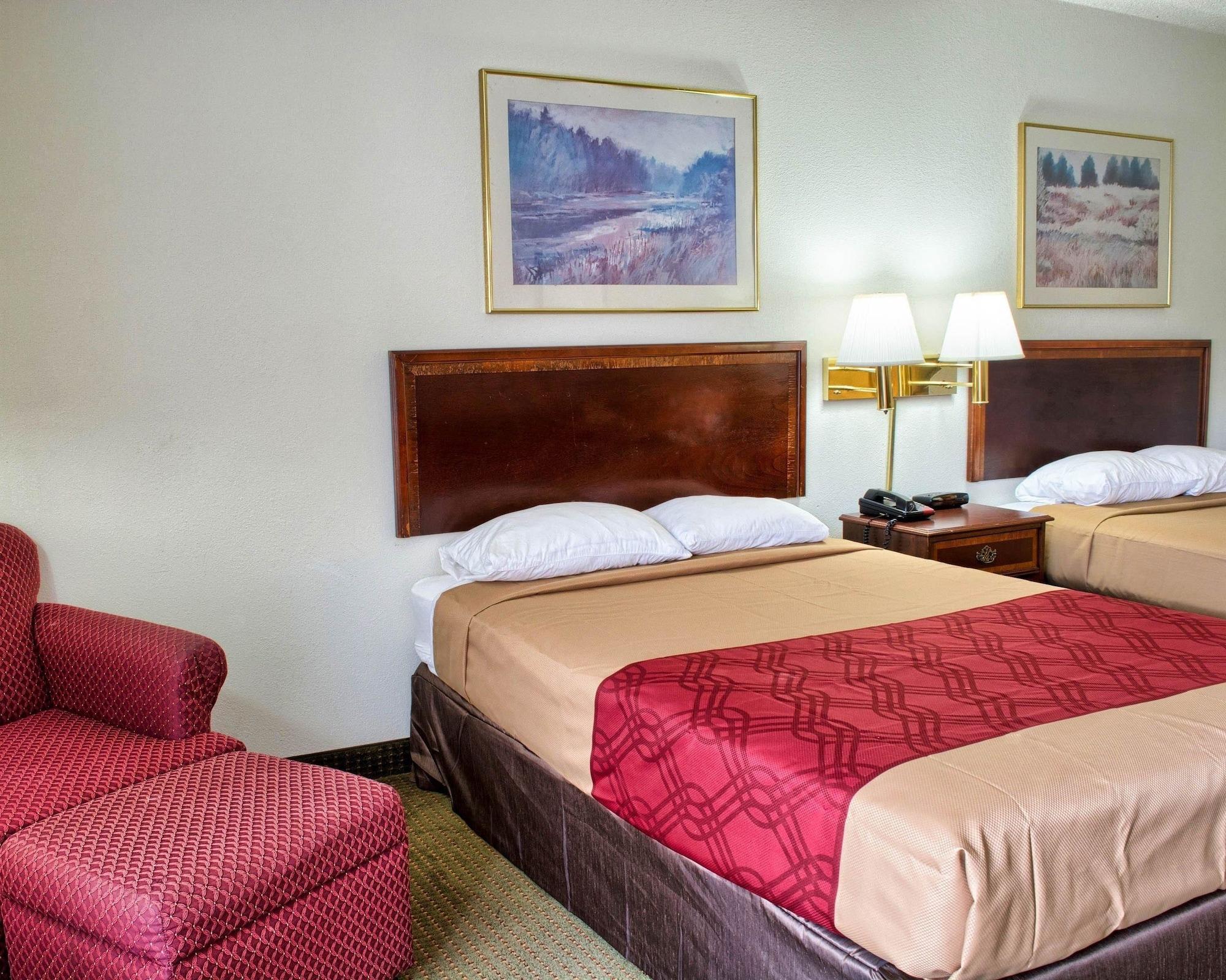 Econo Lodge Richmond Buitenkant foto