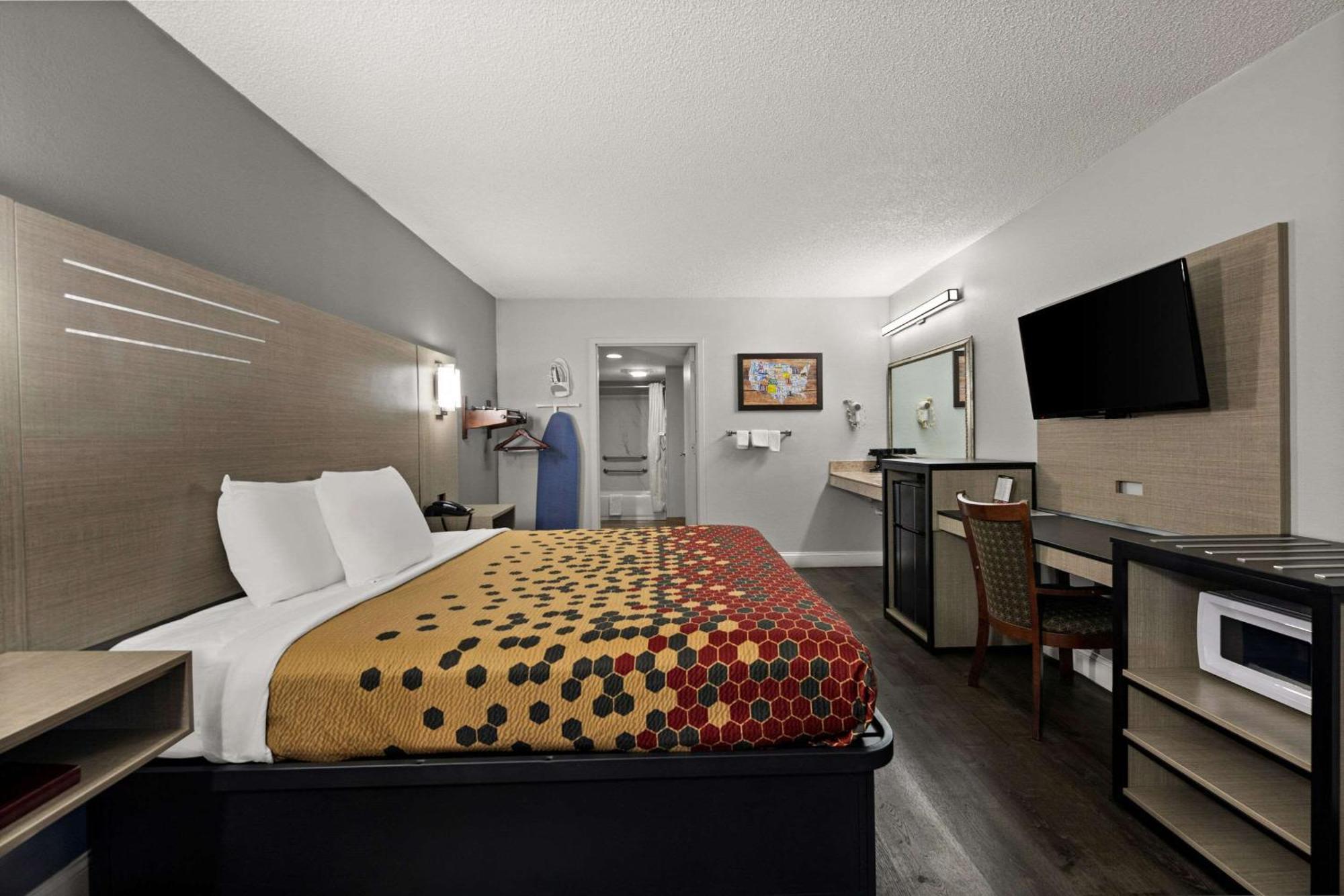 Econo Lodge Richmond Buitenkant foto