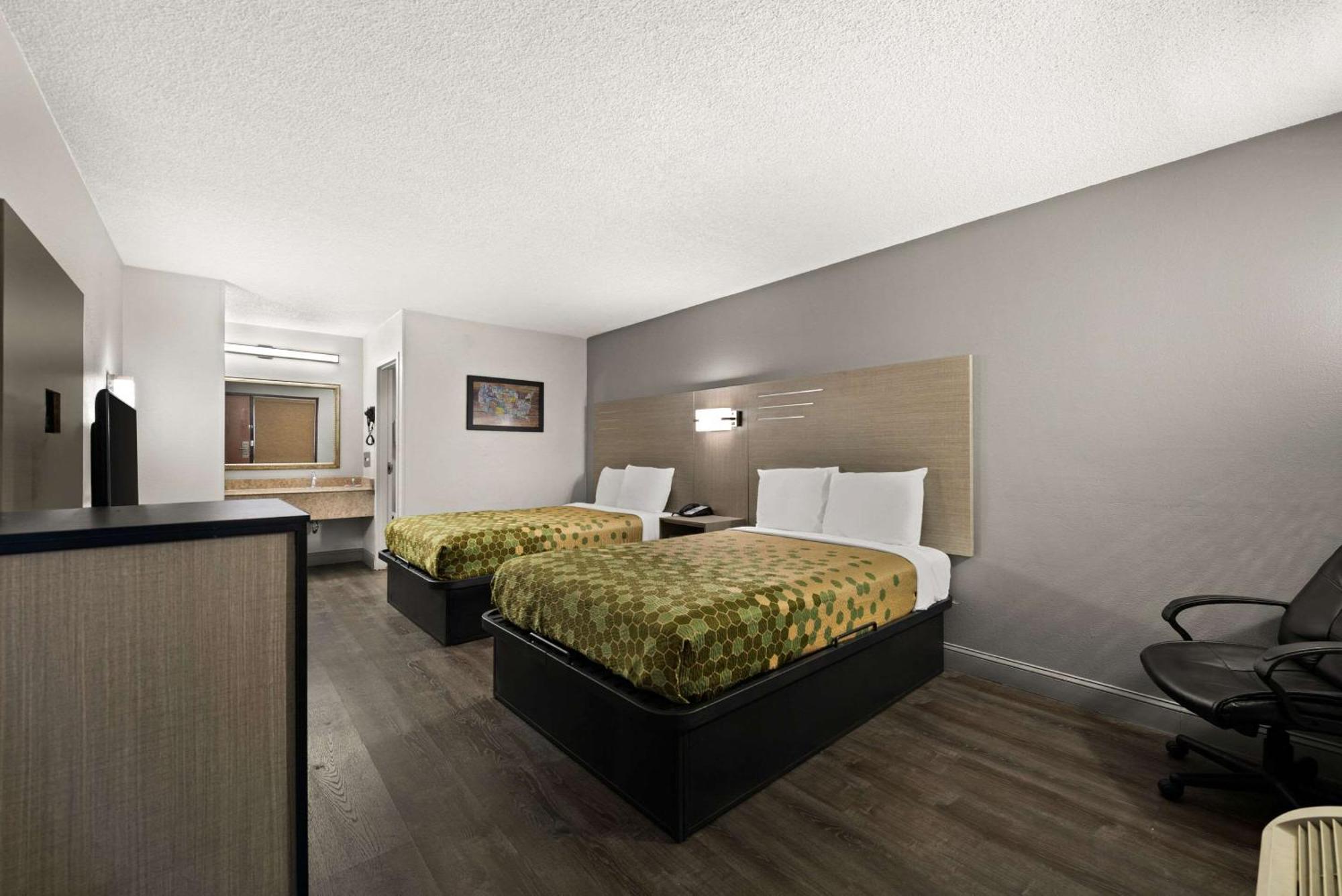 Econo Lodge Richmond Buitenkant foto